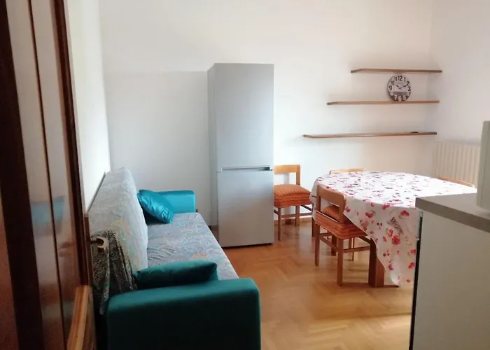 L'agrifoglio Apartment Lezzeno